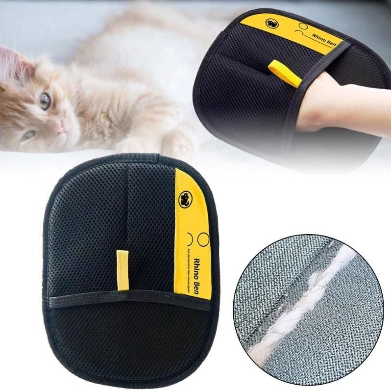 Pet hair removal glove. Pet brush. All in one!